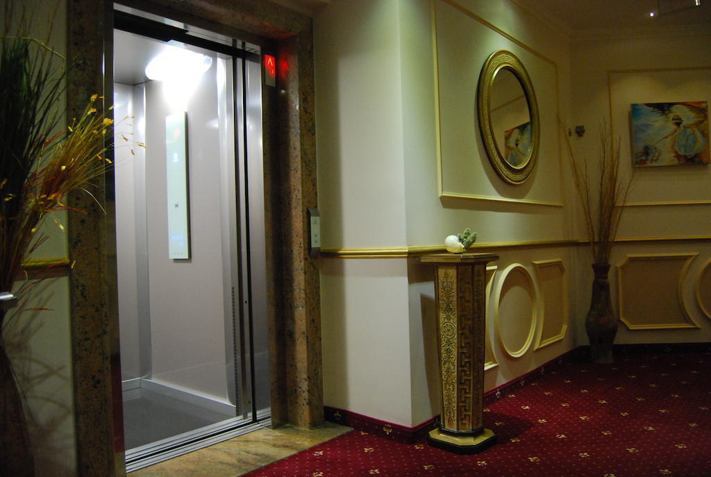 2 Kitarrat Boutique Hotel & Spa Дуррес Екстер'єр фото
