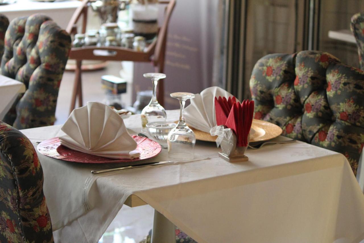 2 Kitarrat Boutique Hotel & Spa Дуррес Екстер'єр фото