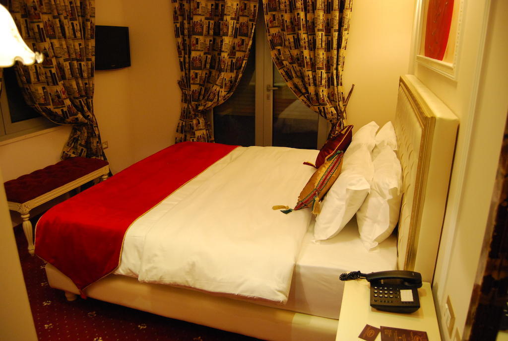 2 Kitarrat Boutique Hotel & Spa Дуррес Екстер'єр фото