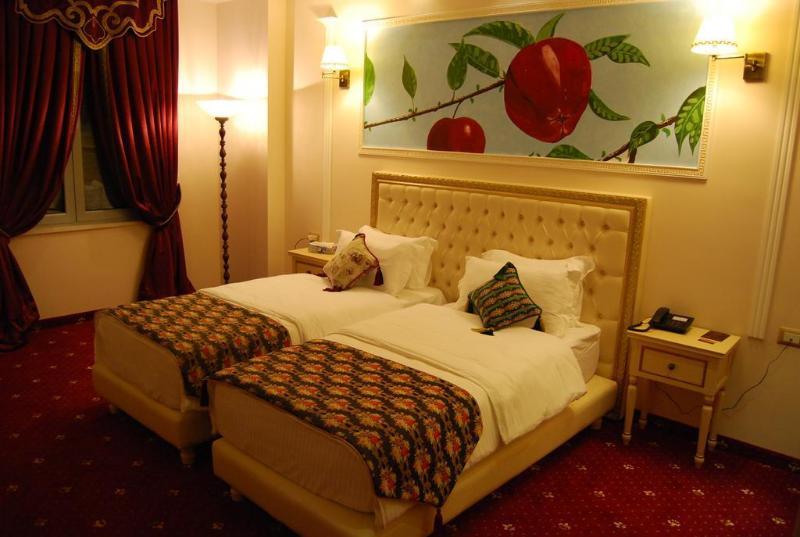2 Kitarrat Boutique Hotel & Spa Дуррес Екстер'єр фото